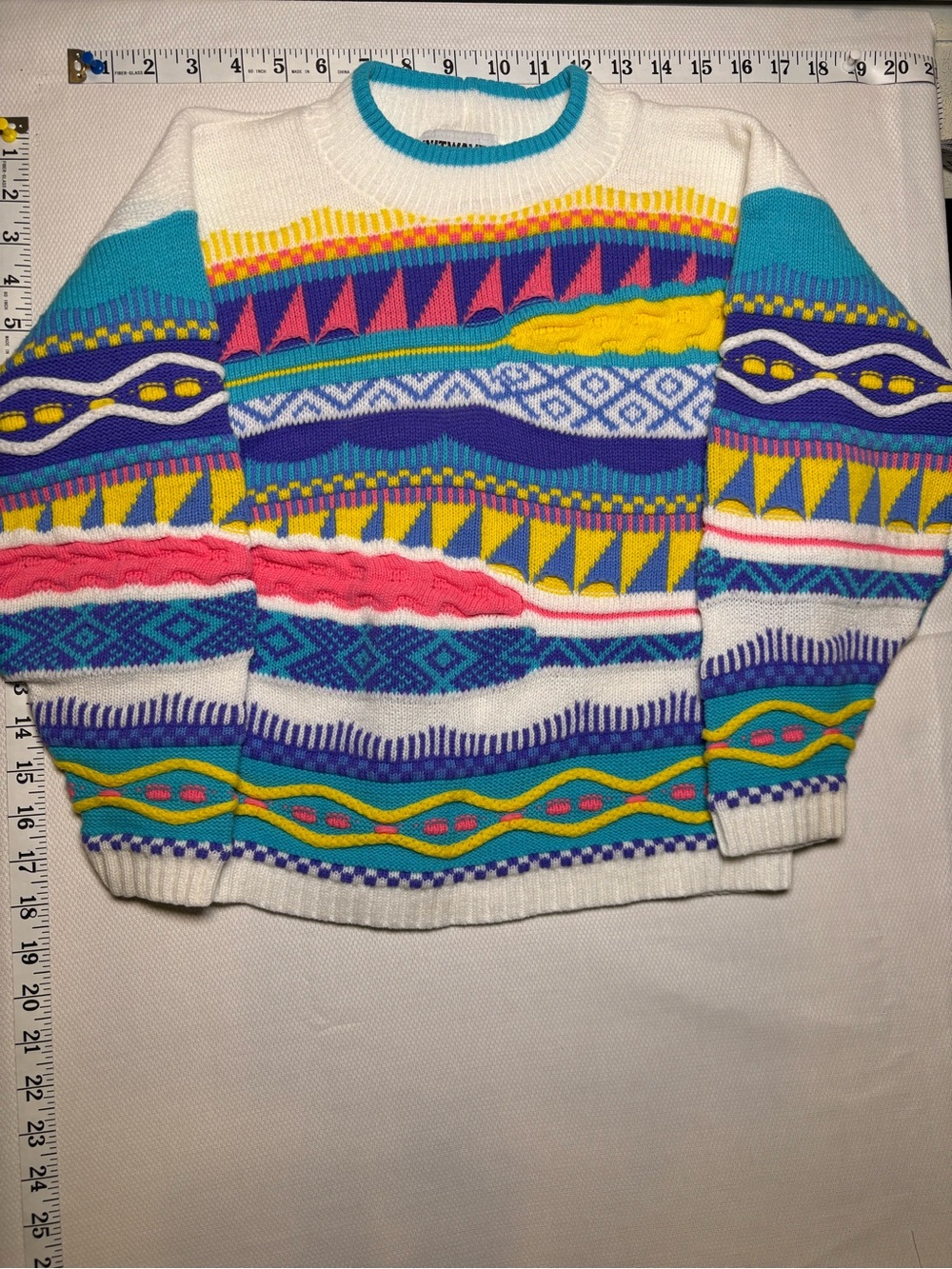Vintage Knitwaves Girls Colorful Geometric Sweater – Estimated Size 8/10